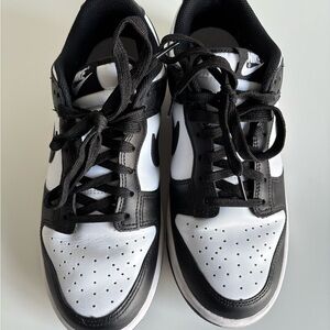 Nike Men's Classic Black and White Sneakers